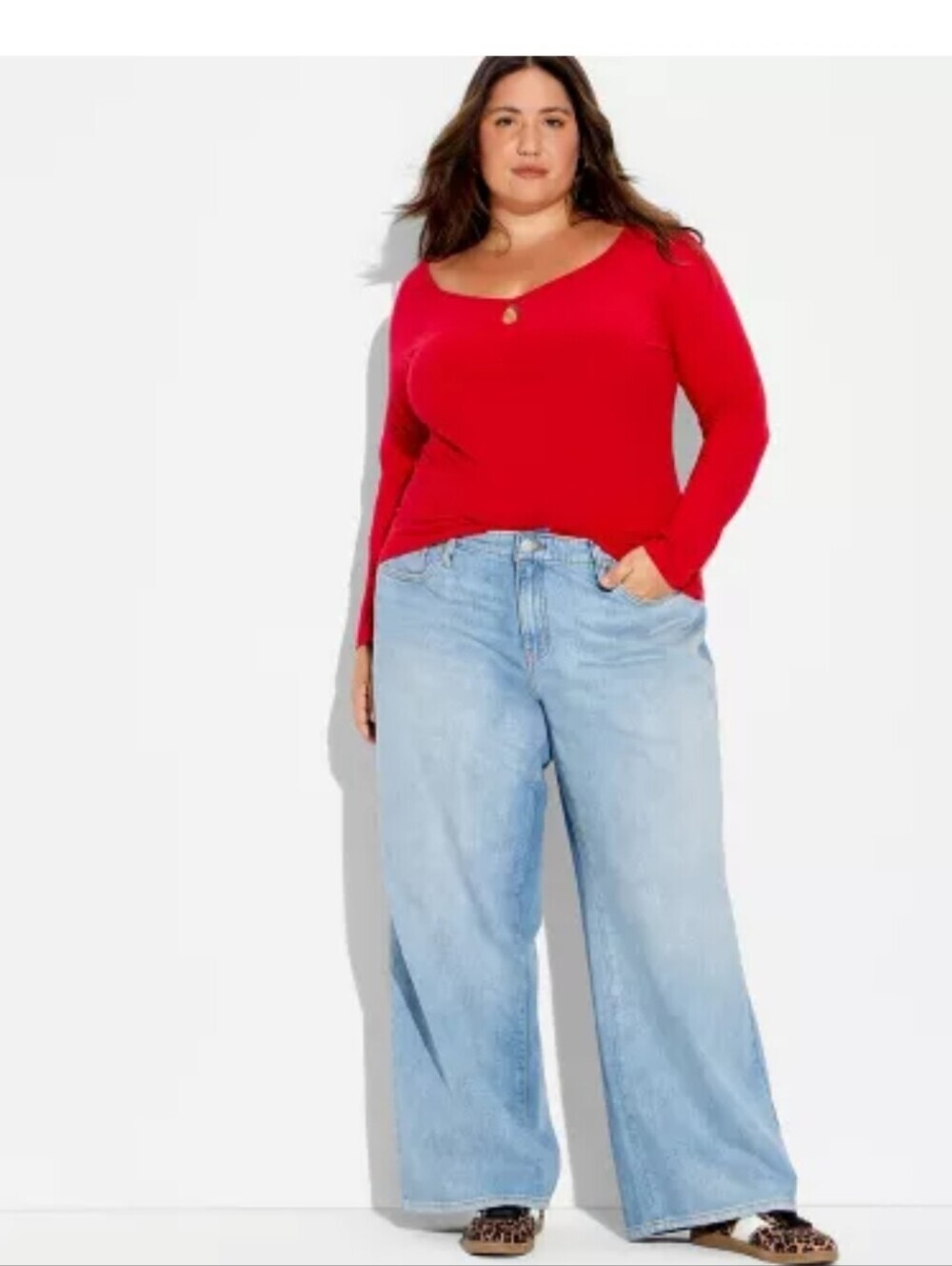 Wild Fable Women's Low-Rise Baggy Leg Jeans, Blue DenimSize 16